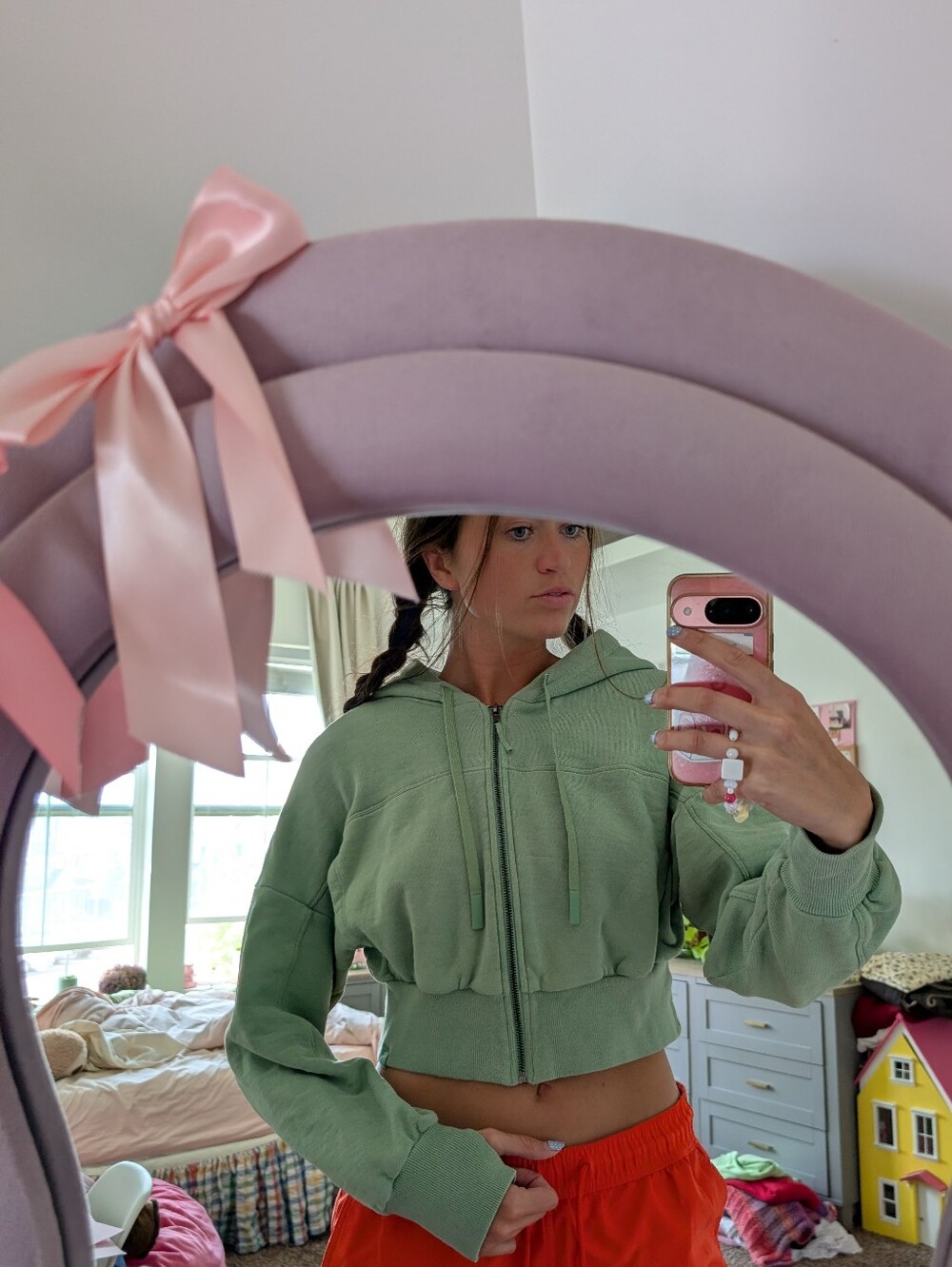 Cropped Hoodie in Sage Green Size Medium